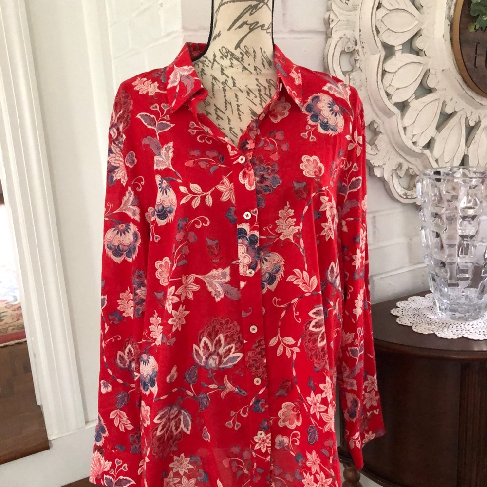 TALBOTS RED FLORAL BUTTON DOWN BLOUSE